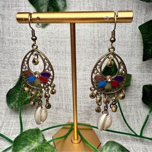 NWT Boho Shell & Beaded Chandelier Dangle Earrings
